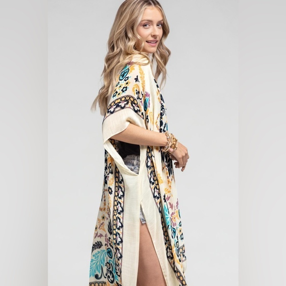 Festival Mandala and Floral Motif with Border Outline Kimono with Side Slits OS - Picture 4 of 5